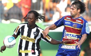 Botafogo tenta, mas não vence o Madureira: 2x2