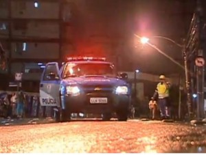 Polícia investiga atropelamento e explosão que deixaram um morto e 41 feridos no ensaio da Portela Polícia investiga atropelamento e explosão que deixaram um morto e 41 feridos no ensaio da Portela