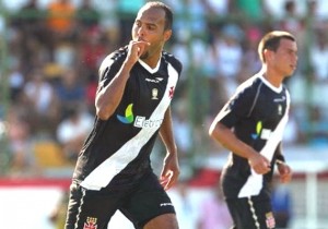 Vasco vence o Bangu e continua 100% na Taça Guanabara