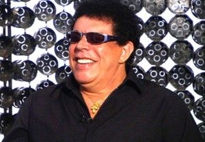 Cantor Wando tem melhora e risco de morte cai pela metade Cantor Wando tem melhora e risco de morte cai pela metade