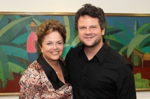 Dilma recebe o ator Selton Mello no Palácio do Planalto Dilma recebe o ator Selton Mello no Palácio do Planalto