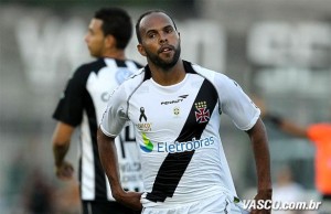 Vasco e Resende empatam em jogo de homenagem ao Chico Anysio Vasco e Resende empatam em jogo de homenagem ao Chico Anysio