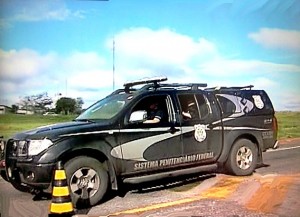 Carlinhos Cachoeira já está em presídio de Brasília Carlinhos Cachoeira já está em presídio de Brasília
