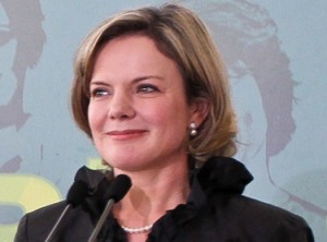 Ministra-chefe da Casa Civil, Gleisi Hoffmann, participou da reunião que decidiu pela investigação Ministra-chefe da Casa Civil, Gleisi Hoffmann, participou da reunião que decidiu pela investigação