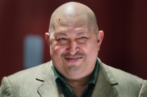 Chávez desmente rumores sobre morte e diz que volta à Venezuela no dia 27 Chávez desmente rumores sobre morte e diz que volta à Venezuela no dia 27