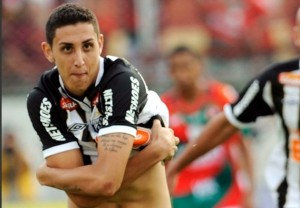 Santos vence a Portuguesa por 2 a 0 com gols dos meninos Rafael Caldeira e Dimba Santos vence a Portuguesa por 2 a 0 com gols dos meninos Rafael Caldeira e Dimba