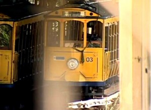 MPRJ denuncia cinco funcionários da companhia de bondes pelo acidente que resultou em seis mortos em Santa Teresa MPRJ denuncia cinco funcionários da companhia de bondes pelo acidente que resultou em seis mortos em Santa Teresa