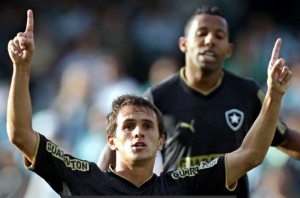 Botafogo vence o Coritiba fora de casa: 3x2 Botafogo vence o Coritiba fora de casa: 3x2