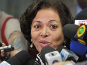 Ideli diz estar convicta de que Dilma vetará pontos do Código Florestal