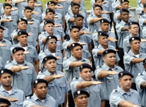 Rio de Janeiro ganha mais 592 policiais militares para reforçar segurança Rio de Janeiro ganha mais 592 policiais militares para reforçar segurança