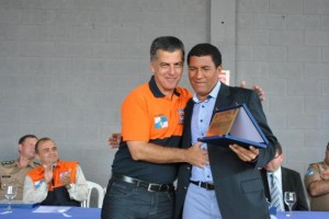 Prefeito Paulada foi homenageado pelo secretário de Estado Sérgio Simões Prefeito Paulada foi homenageado pelo secretário de Estado Sérgio Simões