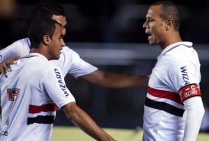 São Paulo vence em casa o Goiás e coloca um pé na vaga à semifinal da Copa do Brasil São Paulo vence em casa o Goiás e coloca um pé na vaga à semifinal da Copa do Brasil