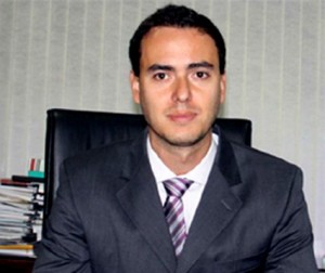 Paulo Augusto Moreira Lima, juiz do caso Cachoeira, pede afastamento por causa de ameaça de morte e vai para o exterior Paulo Augusto Moreira Lima, juiz do caso Cachoeira, pede afastamento por causa de ameaça de morte e vai para o exterior