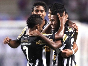 Sob o olhar de Seedorf, Botafogo vence vence o Bahia por 3 x 0
