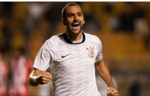Corinthians vira para cima do Náutico sob o comando de Danilo Corinthians vira para cima do Náutico sob o comando de Danilo