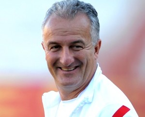 Dorival Junior acertou contrato com o Flamengo por um ano e meio Dorival Junior acertou contrato com o Flamengo por um ano e meio
