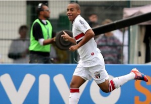 Fora de casa São Paulo vence o Figueirense pelo brasileirão Fora de casa São Paulo vence o Figueirense pelo brasileirão