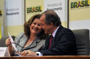 Apresentada proposta de reestruturação de carreira para professores universitários federais Apresentada proposta de reestruturação de carreira para professores universitários federais