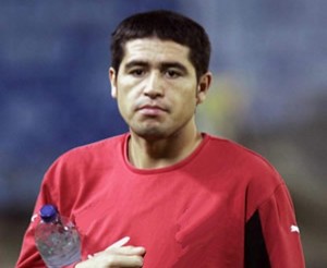 Riquelme poderá vestir a camisa do Flamengo ainda este ano