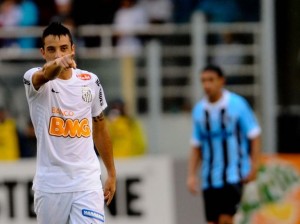 Santos goleia Grêmio por 4 a 2 e encontra caminho das vitórias no Brasileiro Santos goleia Grêmio por 4 a 2 e encontra caminho das vitórias no Brasileiro