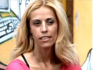 Mulher morta na Tijuca, quando assaltava restaurante, tinha loja na Rocinha Mulher morta na Tijuca, quando assaltava restaurante, tinha loja na Rocinha