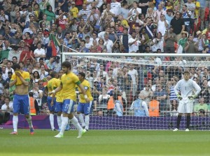Brasil é derrotado pelo México por 2 a 1 na final em Wembley e fica com a prata Brasil é derrotado pelo México por 2 a 1 na final em Wembley e fica com a prata