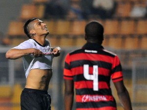 Corinthians empata no Pacaembu com o Atlético (GO)