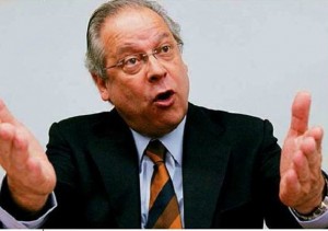 Documentos provam que Dirceu operou o mensalão às vistas do governo Documentos provam que Dirceu operou o mensalão às vistas do governo