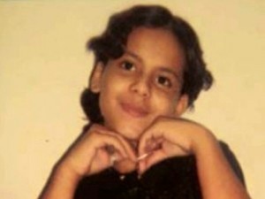 A menina de 13 anos deixou duas mensagens em um caderno escolar poucos dias antes de morrer A menina de 13 anos deixou duas mensagens em um caderno escolar poucos dias antes de morrer