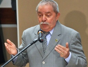 Partidos da base divulgam nota de repúdio contra pedido da oposição para que Lula seja investigado Partidos da base divulgam nota de repúdio contra pedido da oposição para que Lula seja investigado