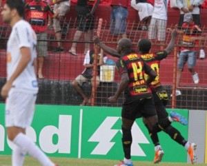 Na Ilha do Retiro o Sport venceu o Santos por 2 x 1 Na Ilha do Retiro o Sport venceu o Santos por 2 x 1