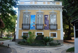 Defensoria Pública da União tenta impedir derrubada do antigo Museu do Índio do Rio de Janeiro Defensoria Pública da União tenta impedir derrubada do antigo Museu do Índio do Rio de Janeiro