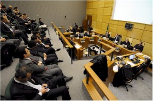 STJ reafirma entendimento de que estupro e atentado violento ao pudor são crimes hediondos STJ reafirma entendimento de que estupro e atentado violento ao pudor são crimes hediondos