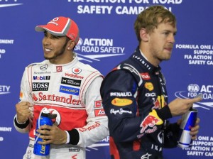 Hamilton deixa RBR e Ferrari para trás e crava a pole em Abu Dhabi Hamilton deixa RBR e Ferrari para trás e crava a pole em Abu Dhabi