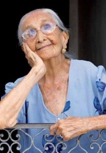 Morre na Bahia Dona Canô, mãe de Caetano e Maria Bethânia