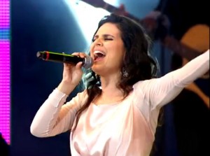 Aline Barros se apresentará no Festival Promessas neste sábado (15/12)