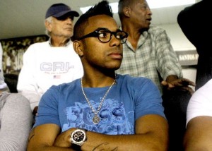 Flamengo desiste oficialmente da compra de Robinho