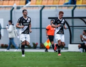 Corinthians perde para a Ponte Preta no Pacaembu Corinthians perde para a Ponte Preta no Pacaembu