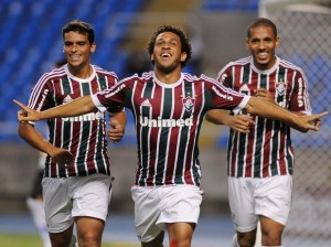 Fluminense vence o Olaria por 3 a 1 e avança no grupo