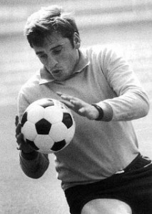 Morre goleiro uruguaio Ladislao Mazurkiewicz, aos 67 anos, em Montevidéu