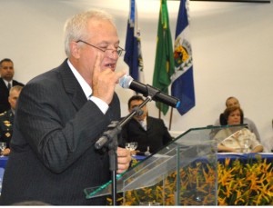 Alfredão assume a Prefeitura de Itaperuna e Alexandre a presidência da Câmara de Vereadores