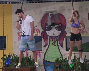 BBB13: Prova de liderança "Trança de Rapunzel" testa resistência dos participantes BBB13: Prova de liderança "Trança de Rapunzel" testa resistência dos participantes