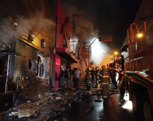 Polícia prende três para investigação em Santa Maria - RS Polícia prende três para investigação em Santa Maria - RS