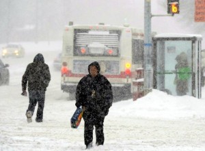 Super tempestade de neve atinge o nordeste dos Estados Unidos