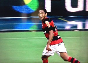 Hernane marca outra vez, Flamengo vence o Nova Iguaçu e segue líder no seu grupo