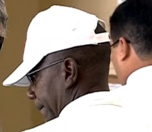Delegada vai apreender vídeo em que padre aparece mantendo relação sexual com jovem