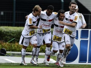 Paulista vence o Santos na estreia de Marcus Assunção Paulista vence o Santos na estreia de Marcus Assunção