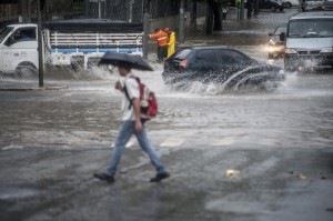 São Paulo tem mais de 100 quilômetros de congestionamento por causa da chuva