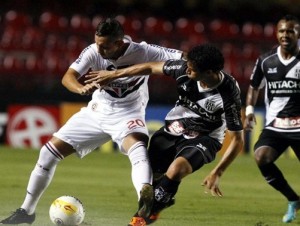 São Paulo esbarra na Ponte e empata sem gols no Morumbi