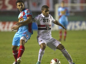 São Paulo perde para o Arsenal, mas segue vice-lider do grupo na Libertadores